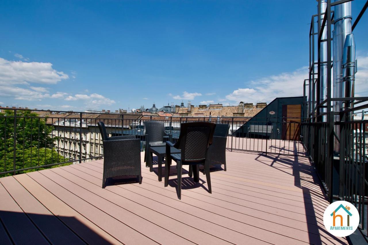 Premium Apartment By Hi5 - Penthouse Studio + Rooftop Budapest Bagian luar foto